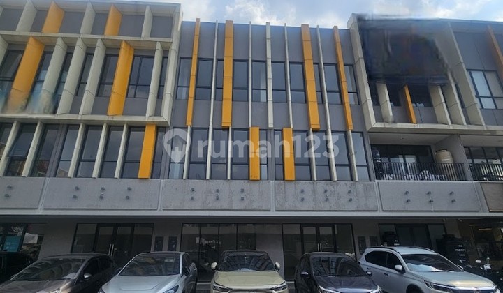 Premium Ruko The Loop BSD 3 Floors, Can Buy in Series, Busy Location Premium Ruko The Loop BSD 3 Floors, Can Buy in Series, Busy Location