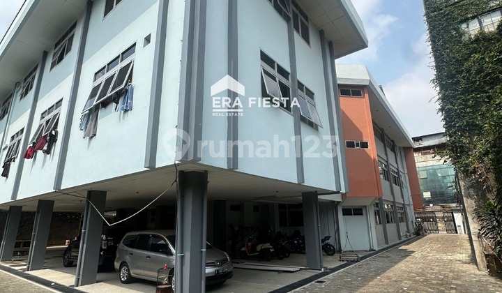 4-Story Building in Gunung Sahari, Central Jakarta with HGB Certificate 4-Story Building in Gunung Sahari, Central Jakarta with HGB Certificate