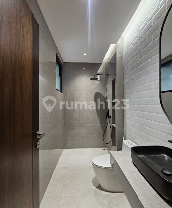 Corner House Luxury Ready to Live in Foresta Naturale BSD 2