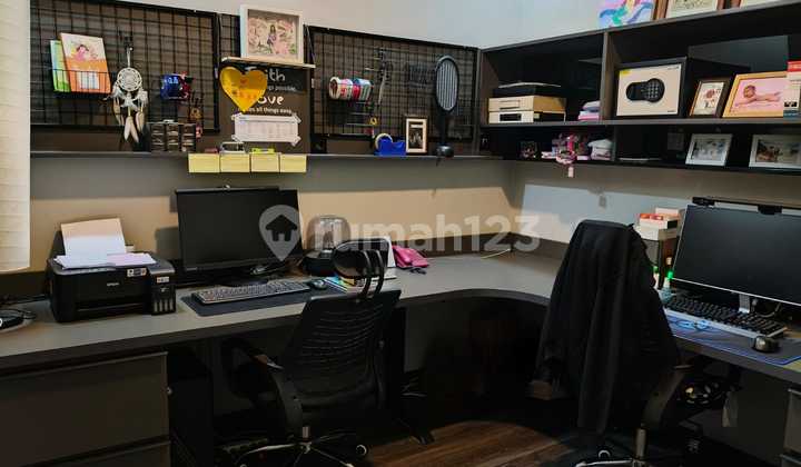 2.5-Story Fully Renovated House In Trimezia Gading Serpong Cluster 2