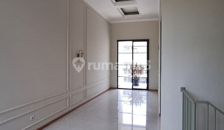 Kencana Loka BSD Hook House with a Complete Elegant Design Garden 2