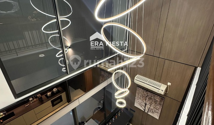 Rumah Mewah 3 Lantai Full Furnish Di The Zora Bsd