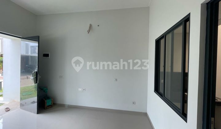 Modern Minimalist New House Ready to Occupy in Uville Bintaro Cluster Modern Minimalist New House Ready to Occupy in Uville Bintaro Cluster