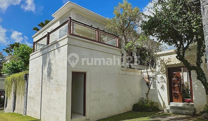 Yearly Villa Rental. 3 Bedrooms Fully Furnished. Enclosed Living Area, Near France Umalas School.