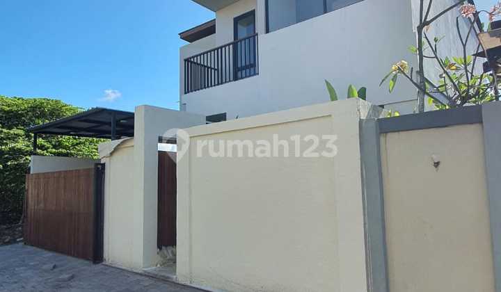 Villa Baru Dengan Private Pool & Sunken Seating Area Yang Nyaman di Sanur (For Long Leased 28 Years) 1