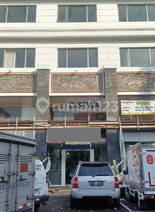 4-STORY OFFICE ON JL. TEUKU UMAR, STRATEGICALLY LOCATED IN THE CENTER OF DENPASAR CITY 4-STORY OFFICE ON JL. TEUKU UMAR, STRATEGICALLY LOCATED IN THE CENTER OF DENPASAR CITY