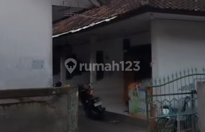 Cheap Sale! 9-Room Boarding House on Jl. Gunung Payung, Central Denpasar City Cheap Sale! 9-Room Boarding House on Jl. Gunung Payung, Central Denpasar City