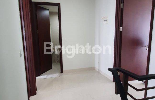 APARTEMEN PURI MANSION TOWN HOUSE 2 LANTAI UNFURNISHED VIEW POOL LANTAI DASAR 2