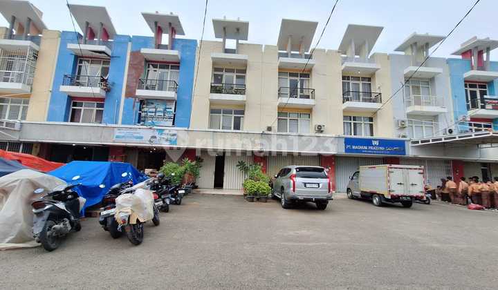 Di Jual Ruko 3 LT Unit Terbatas Cocok Untuk Usaha/Gudang Plus Akses Parkir Luas _ di Harapan Indah