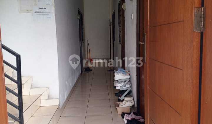 3-story boarding house with 27 rooms in Petojo, Central Jakarta 2