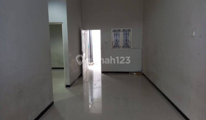 Dijual murah  rumah siap huni dan bagus di semarang timur  2