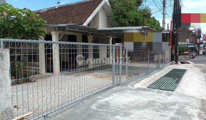 Di jual rumah bisa utk usaha di jalan raya tentara pelajar dekat mall semarang selatan 1