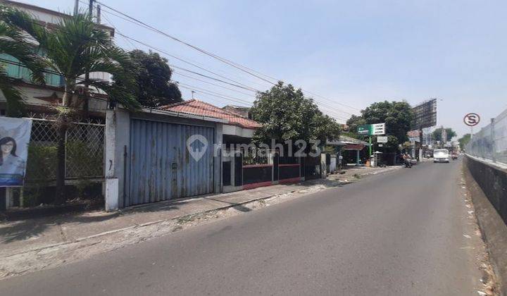 Di jual rumah di jatingaleh, bisa untuk usaha.  2