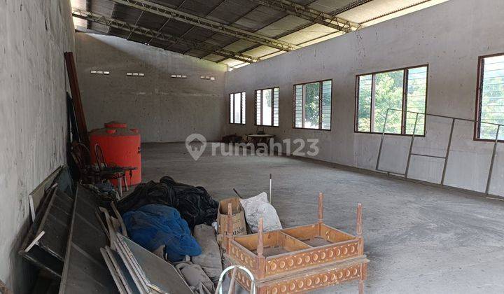 dijual ruang usaha , gudang , rumah di Semarang kota. gajah raya  2