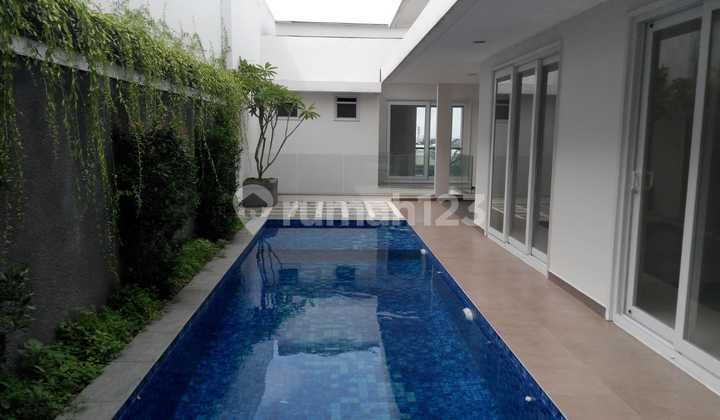 For Sale House in Candi Golf View, Upper Semarang City
