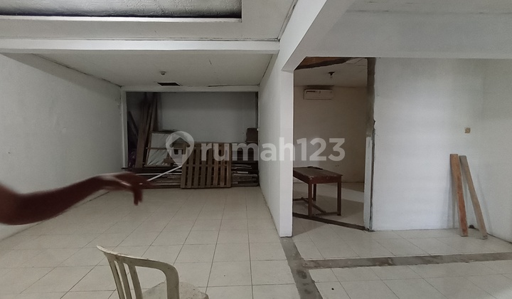 For Rent: Shop House and Residence in Kaliwungu 2