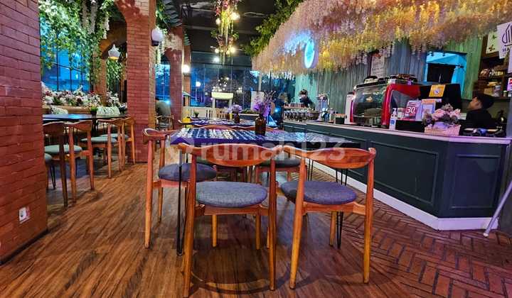 For Sale: Commercial Space or Shop House in Peleburan, Central Semarang 2