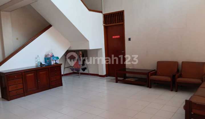 For Rent: House in the City Center, Anggrek Area, Simpang Lima 2