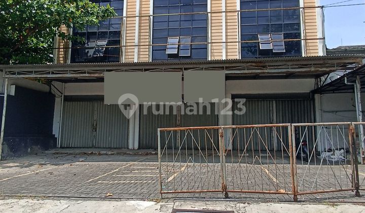 For Rent: 3-Storey Shop House on Pamularsih Raya 1