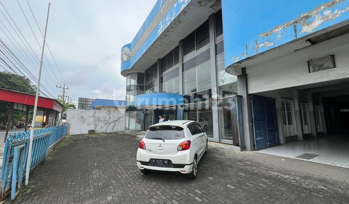 Di Sewakan Gedung Komersial di Tengah Kota 2