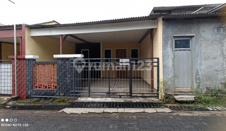 House for Sale in Tembalang Banyumanik 1