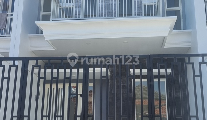 Rumah Di Surabaya Rumah Di Surabaya