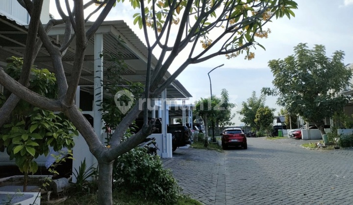 House in Royal Residence 2