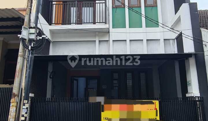 Rumah tomang 3 lantai, lp251211xxxxoct Rumah tomang 3 lantai, lp251211xxxxoct