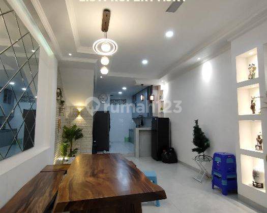 Rumah Furnish Jembatan Gambang Angke 3 Lantai, Lp241248mar 2