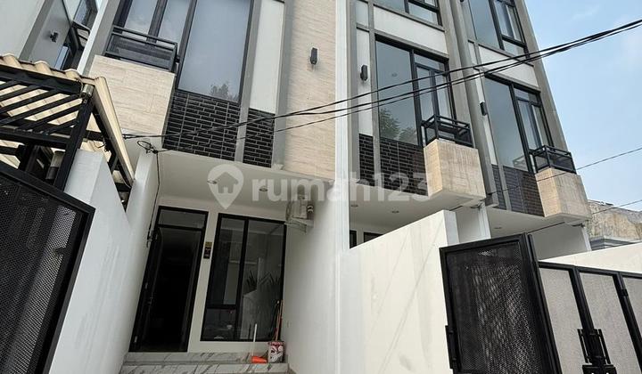 Rumah brand new kedoya 3 lantai, lp251211xxxxoct Rumah brand new kedoya 3 lantai, lp251211xxxxoct