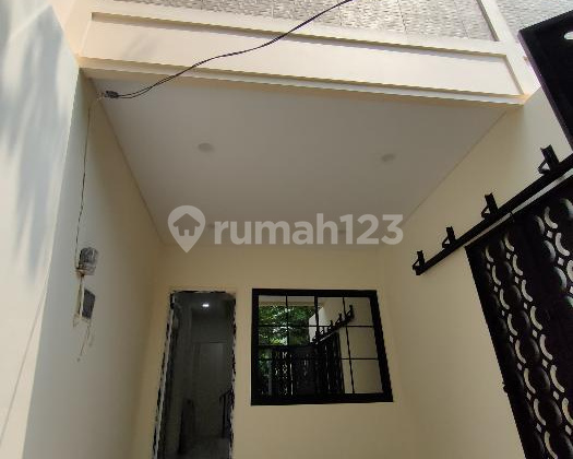 Rumah Baru Tanjung Duren 3,5 Lantai, Lp2412168agt 2