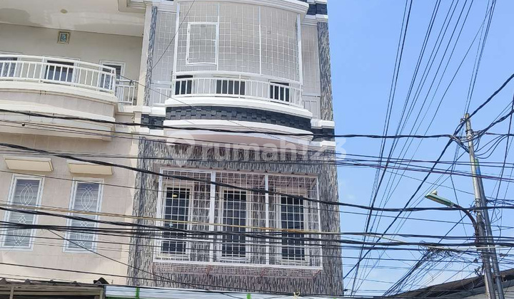 Rumah Jelambar 3,5 Lantai, Lp2412177agt