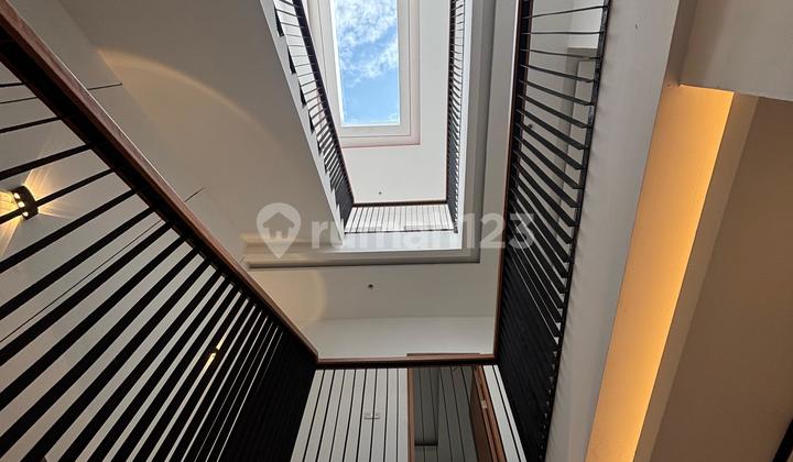 Rumah brand new duri kepa 3 lantai, lp251211xxxxagt 2