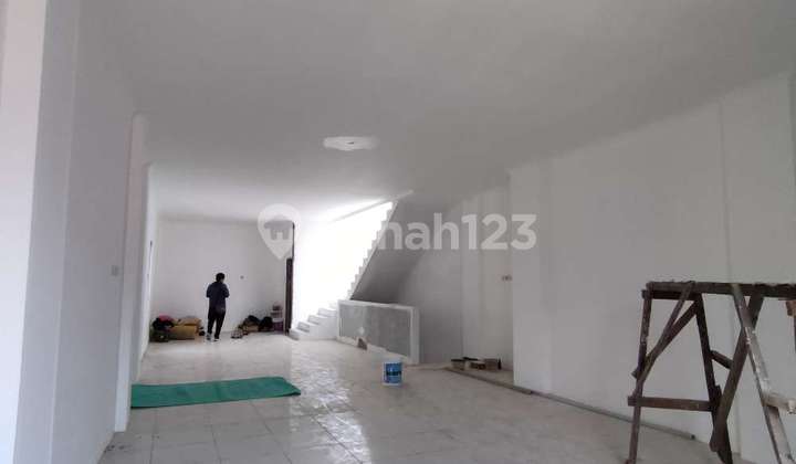 Brand new 3-story house in Jembatan Lima, lp25121196feb 1