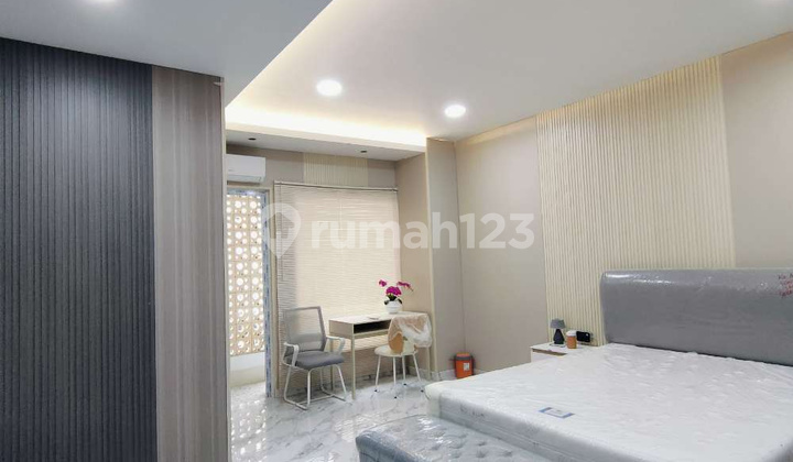 Brand new 3-story house in Jembatan Lima, lp2512111175sep Brand new 3-story house in Jembatan Lima, lp2512111175sep