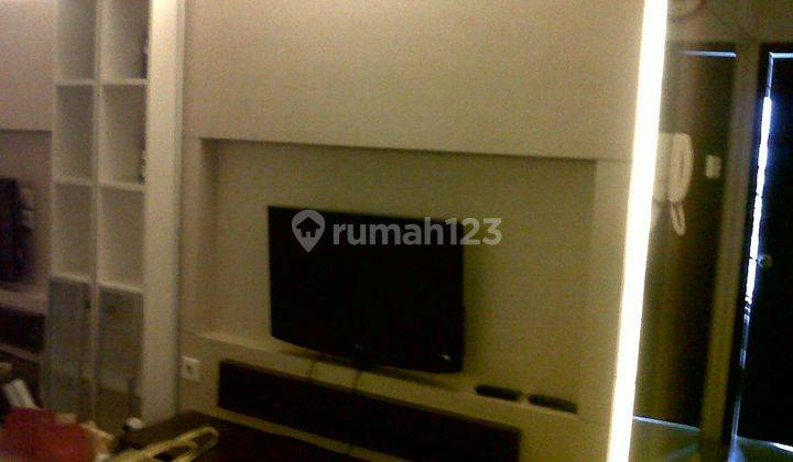 Jual Cepat Apartemen Cosmo Residence 1 BR Dekat Grand Indonesia 2