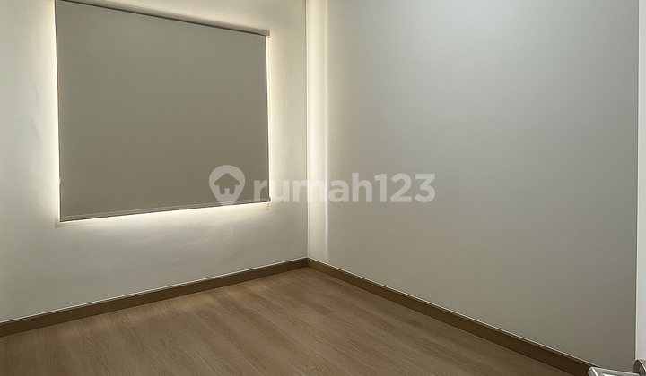 Quick Sale 1 BR Apartment Madison Park Tower Mahogany Unfurnished - Strategic Location in Grogol Near Untar, Ukrida, Trisakti, and Central Park