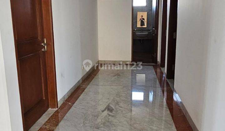 *silvia* Jual Cepat Rumah Villa Taman Meruya 4 Lantai Luas 374 M² 2