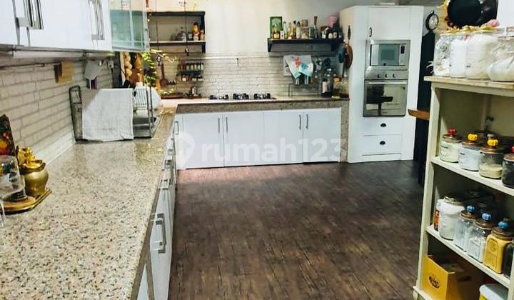 Jual Cepat Rumah Mewah 3.5 Lantai Di Taman Kencana Hadap Selatan Ada Rooftop, Lift 1