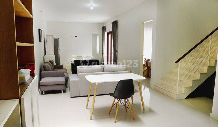 Rumah 2 Lantai Dekat Area Perkantoran Tb.simatupang Dalam Townhouse Mewah Jaksel 2