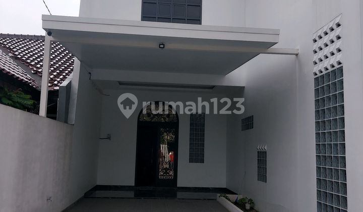 Rumah 2 Lantai Cilandak Didalam Kompleks Mewah Asri Siap Huni Jarang Ada 1
