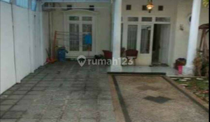 Rumah Strategis Petukangan Selatan, SHM Bebas Banjir, Harga Murah 1