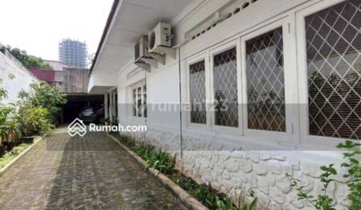 Rumah Siap Huni 1 Lantai di Menteng, Bentuk Ngantong, Depan Taman 2