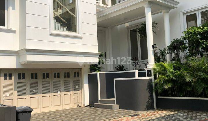 Rumah Cluster Eksklusif di Ampera, 4BR Dan Pool, Lokasi Strategis 2