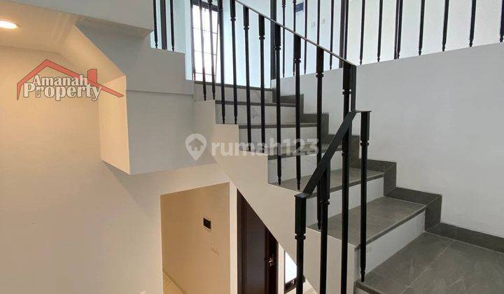 Rumah Cantik Gaya Klasik di Setu Cipayung Jaktim Dekat Tol Lrt