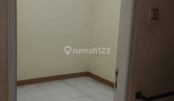 Rumah 2 Lantai Furnished SHM di Gading Serpong Sektor 1g 3