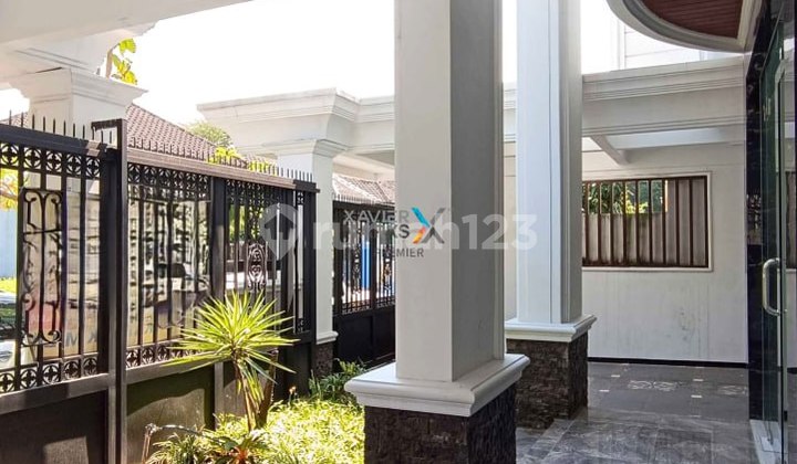 Mewah American Classic Di Perum Elite Araya Malang Siap Huni 2