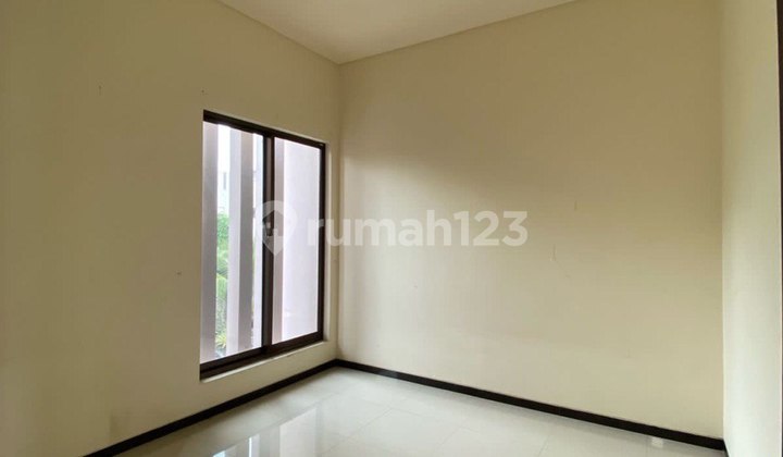 Disewakan Dijual Rumah Mewah 2 Lantai Luas 250m2 Araya Malang 6