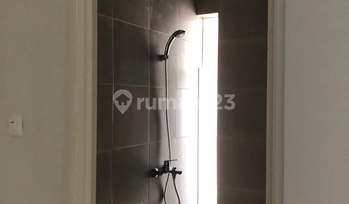 Disewakan Atau Dijual Rumah Luas 105m2 di Green Orchid Malang 4