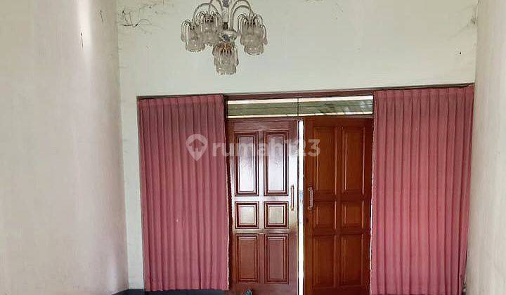 Disewakan Rumah Luas 800m2 Lokasi Dekat Jl Ijen, Malang 6